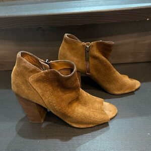 Jessica Simpson Booties